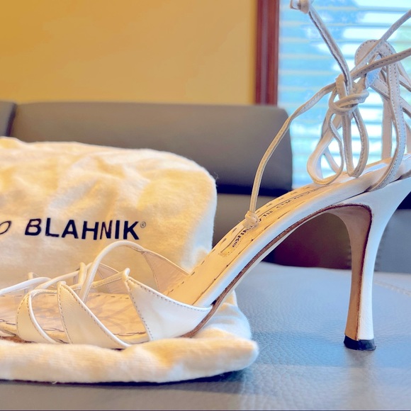 Manolo Blahnik ESPINASA Strappy Sandals Leather White Heels Shoes, 39/9B - Picture 11 of 12